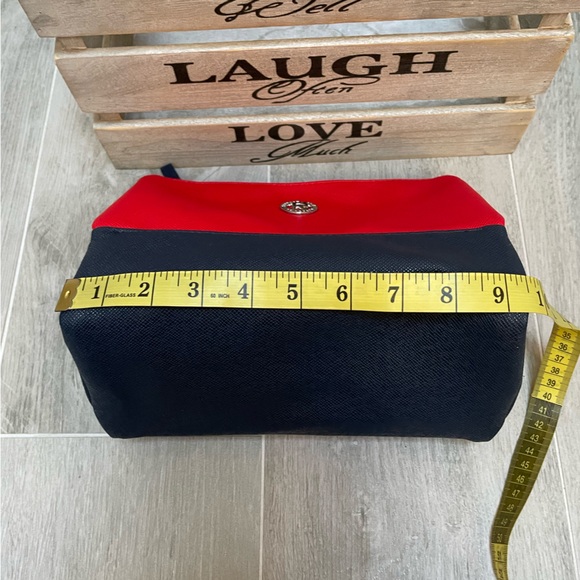 💥HP💥 NWOT Kenneth Cole Reaction Travel Toiletry Bag - Picture 8 of 9